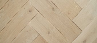 Oak Herringbone Wood Flooring (Real Floor)