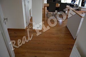 REAL FLOOR Oak, brushed, 20x180 mm, treated with OSMO Polyx-Oil Original shade no. 3032 Clear Satin