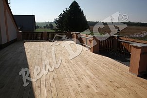 REAL DECK, Czech larch 27 x 140 mm reeded natural